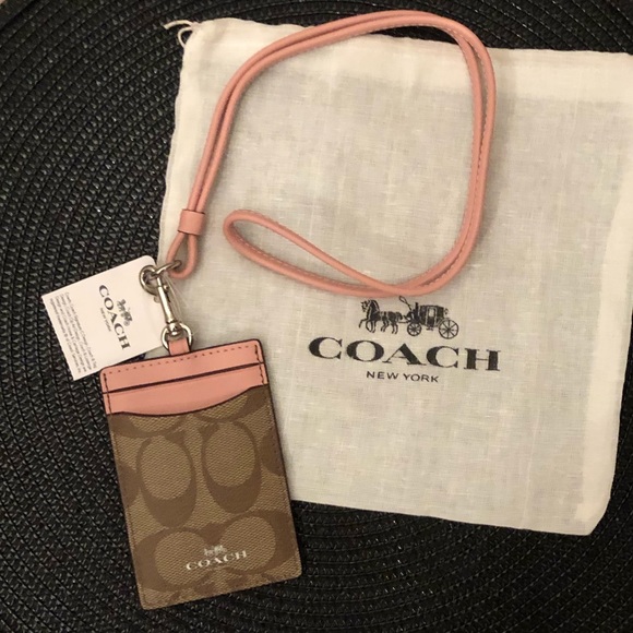 🆕 Coach Signature Petal Pink ID Badge Lanyard - Picture 3 of 8
